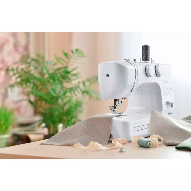 Sewing Machine MEDION LIFE SM60 Electric 60W 3 Bobbins White