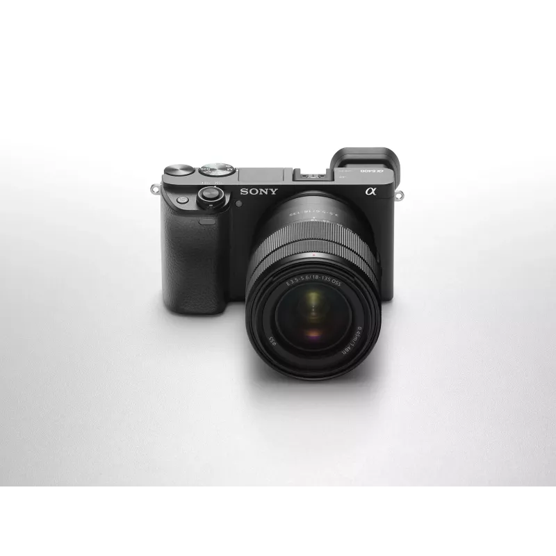 Sony α 6400 + SEL18135 MILC 24.2 MP CMOS 6000 x 4000 pixels Black