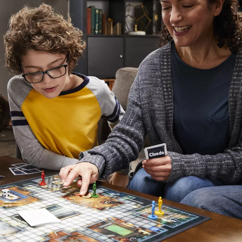 Board game Hasbro Gaming Cluedo Detective 8+ 45 min