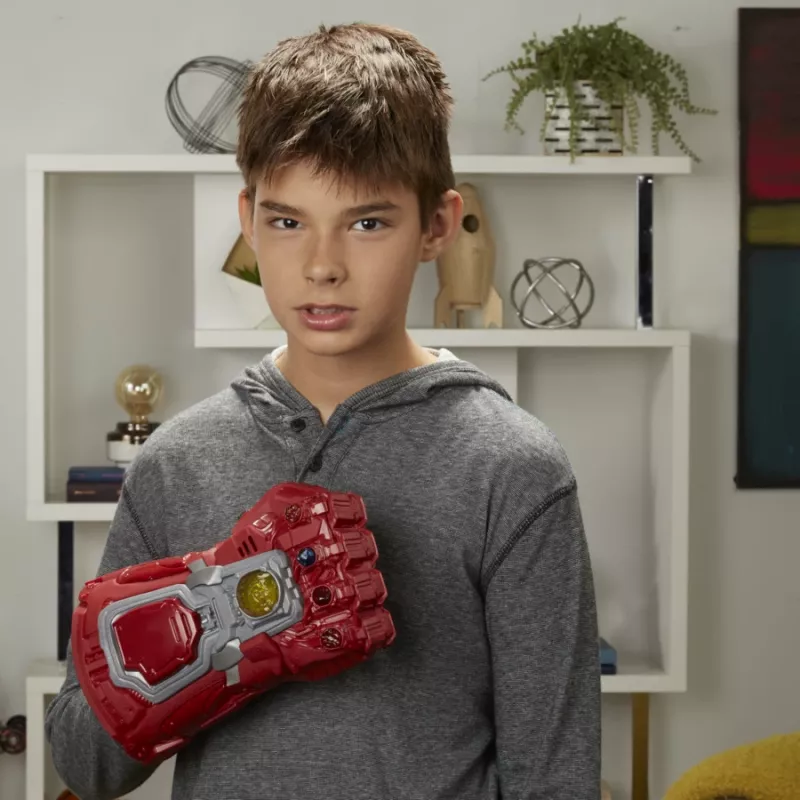 Marvel Avengers: Endgame Red Infinity Gauntlet Electronic Fist