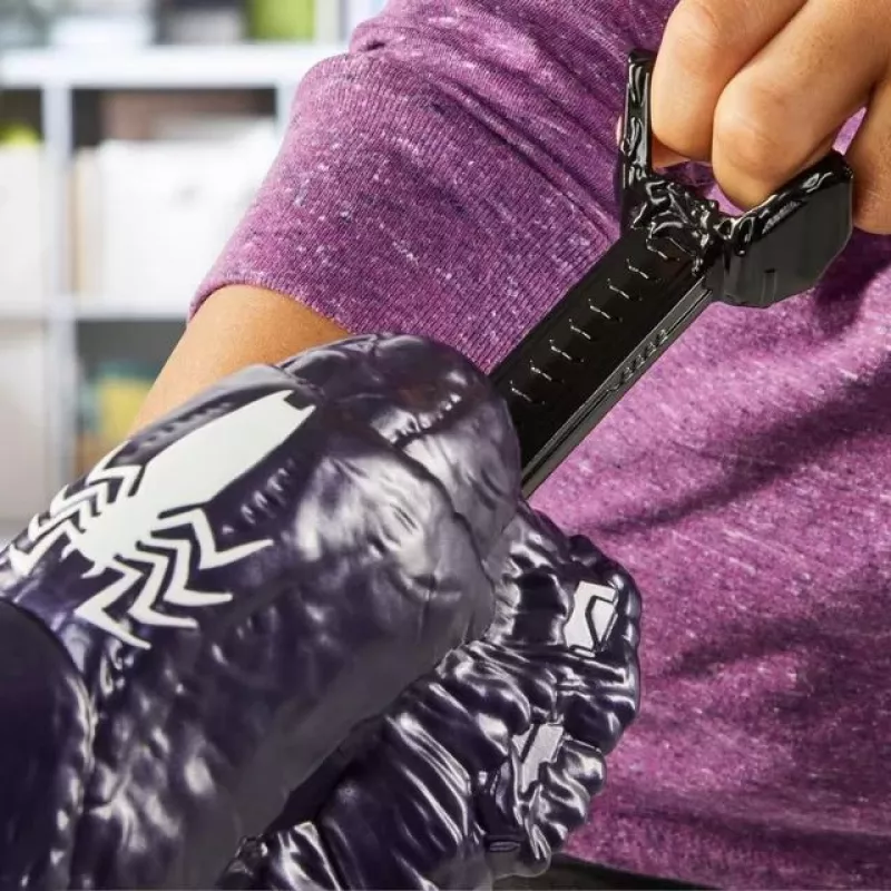 Toy glove blaster Hasbro Marvel Spider-Man Venom Strike Blaster Violet