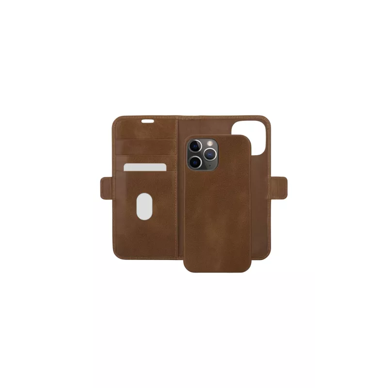 Wallet case dbramante1928 Lynge for iPhone 13 Pro Max — Tan, 3 card pockets, 6.7 inch screen