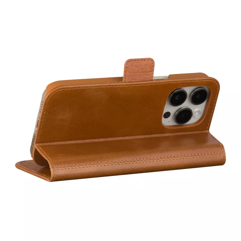 Folio phone case dbramante1928 Copenhagen for iPhone 15 Pro — Tan, 3 card pockets, monochromatic brown