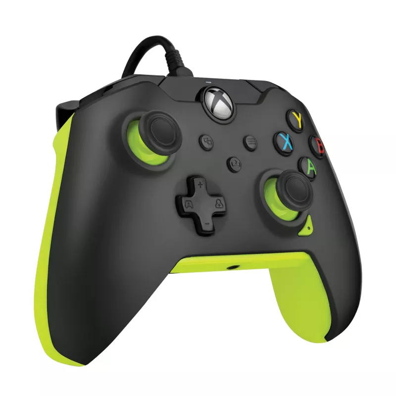 Wired PDP gamepad Electric Black for Xbox Series X|S, Xbox One and Windows — USB-C, 2.43 m cable, D-pad, Menu/Share/View buttons