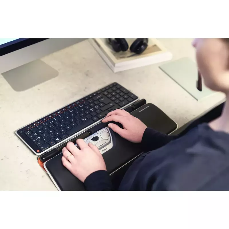 Contour Design RollerMouse Red Plus Wired ergonomic mouse USB-C 2800 DPI