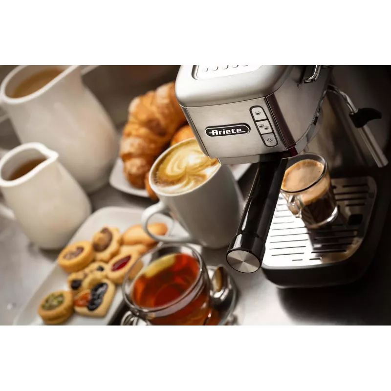 Ariete 1380 Metal coffee machine, compatible with ground coffee and ESE pods, 1300 W, 1.1 L capacity, 15 bar pressure, ½ cup filter, Cappuccino device, Silver