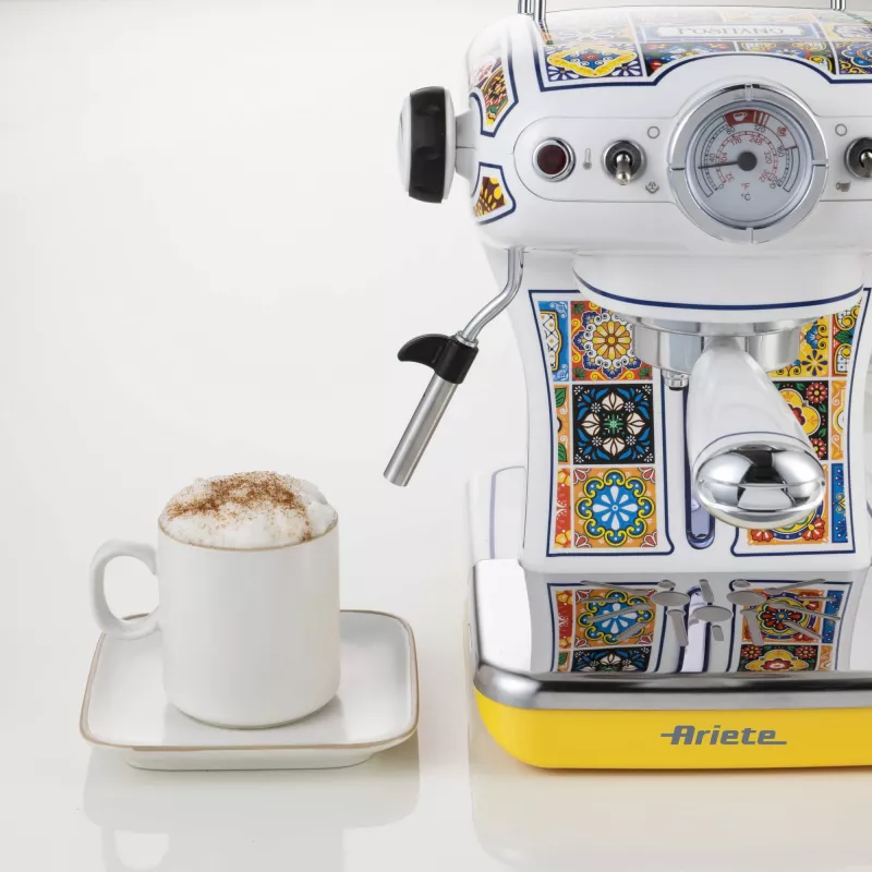 Ariete 1389 Positano coffee machine, 850W, Tank capacity 0.9L, 1 or 2 cups filter, Drip tray, Milk frother