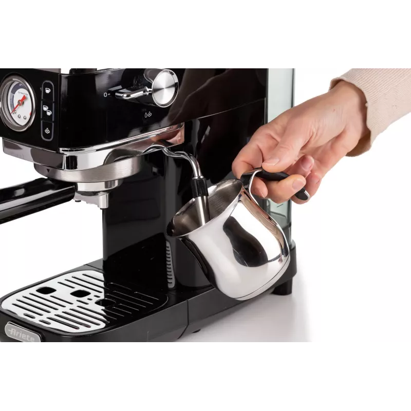 Ariete 1381 Coffee machine with pressure gauge, compatible with ground coffee and ESE pods, 1300 W, 1.1 L capacity, 15 bar pressure, ½ cup filter, Cappuccino device, Black