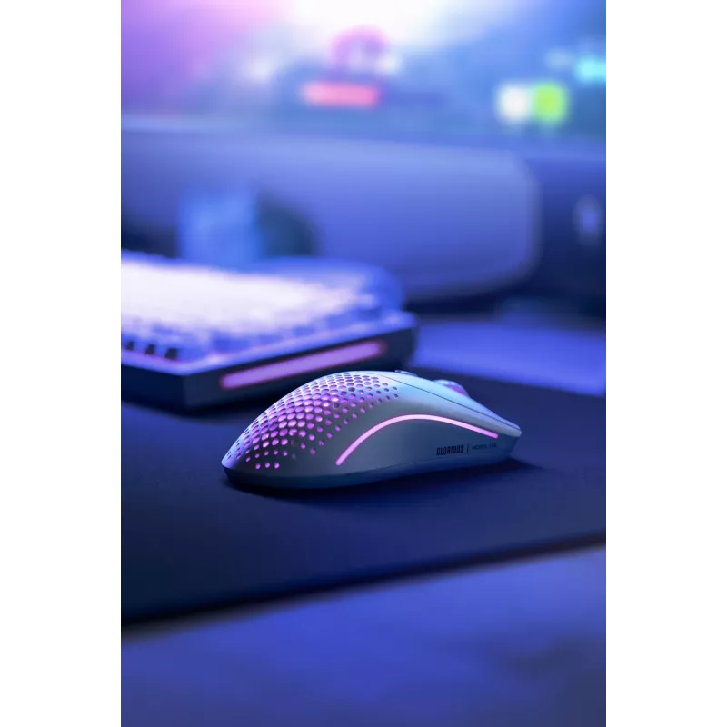 Glorious Gaming Glorious Model O Wireless 2 - Matte White, Right-hand, Laser, RF Wireless + USB Type-C, 26000 DPI, 1 ms, White