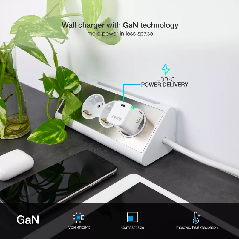 TooQ GAN USB-C/PD Wall Charger 30W, White, Indoor, AC, White