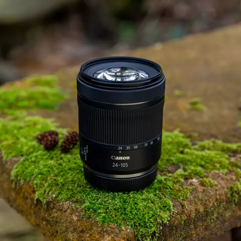 Canon EOS R8 + RF 24-105mm F4-7.1 IS STM MILC 24.2 MP CMOS 6000 x 4000 pixels Black
