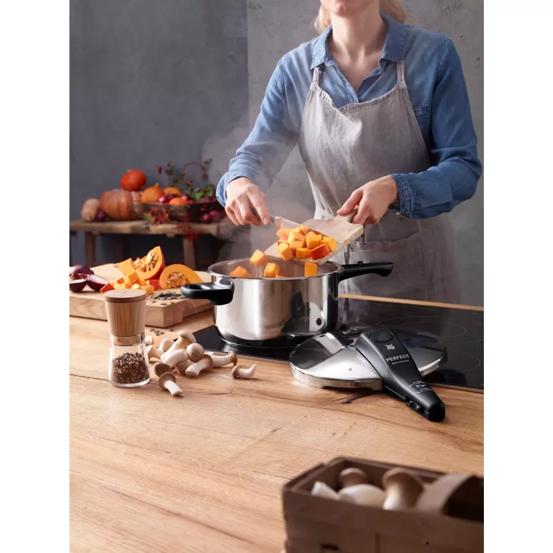 WMF Perfect 07926399 6.5 L Stainless steel