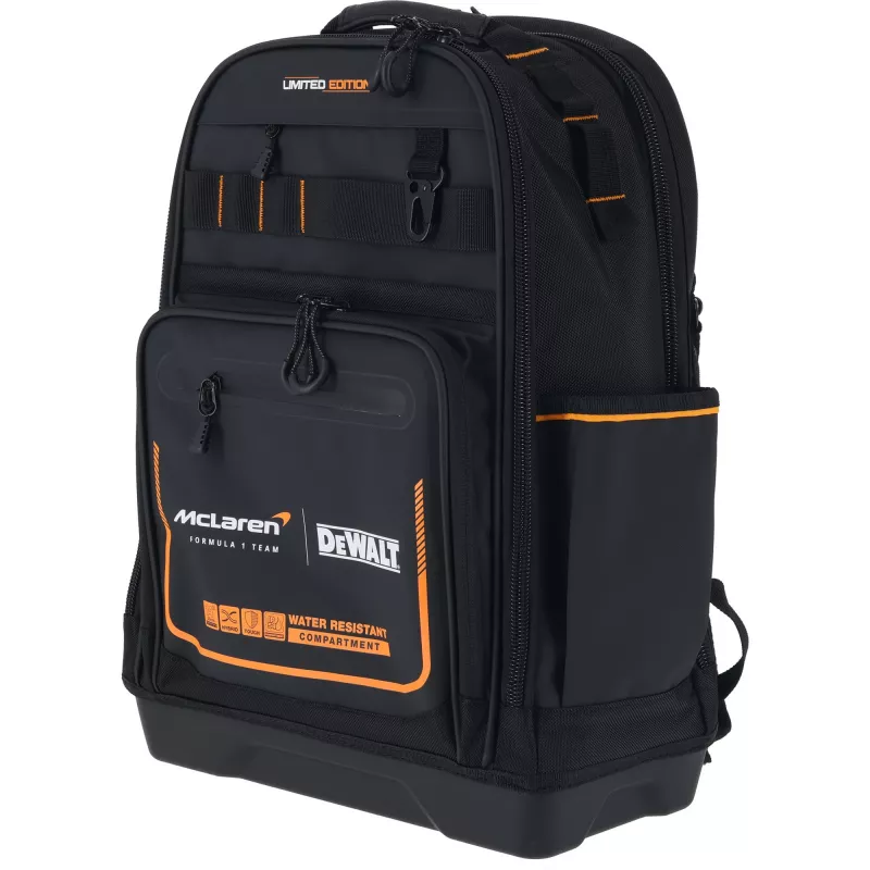 Tool Box DeWalt DWST60122-1 22-inch durable construction