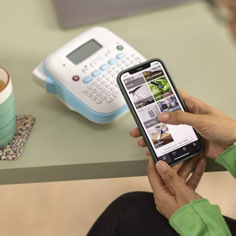 Label maker Brother PT-N25BT with Bluetooth connectivity, compact handheld design