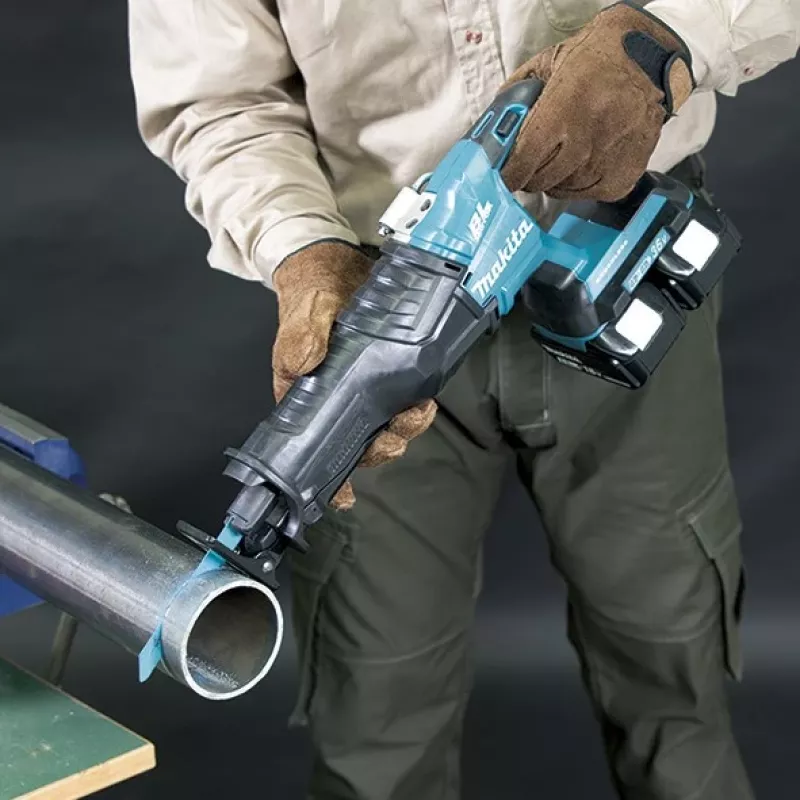 Makita DJR360Z 36V (2 x 18V) cordless reciprocating saw