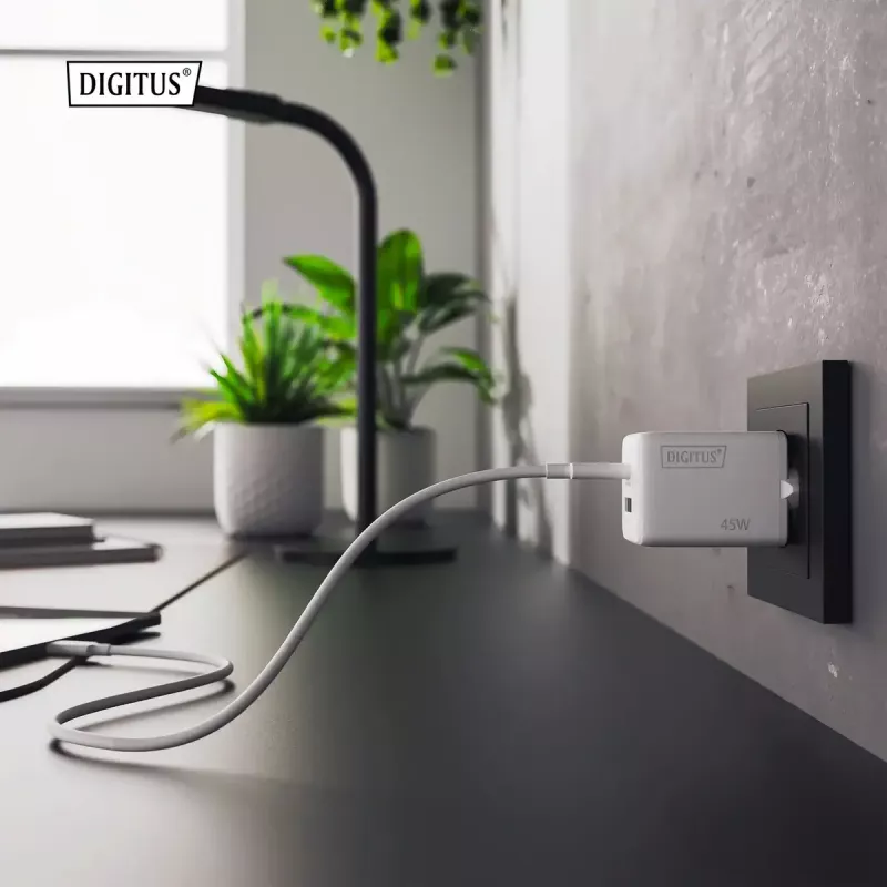 Wall Charger DIGITUS USB GaN 45W — 1× USB-C, 1× USB-A, Input 100–240V, White