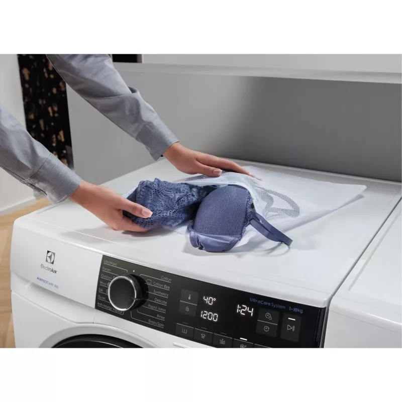 Washing bag Electrolux M5WPWB01 universal white for delicate laundry