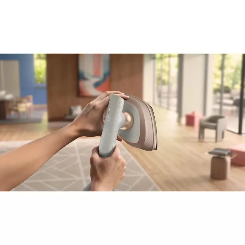 Steam iron Philips GC213/10 1800 W with 90 g/min steam boost, 2.5 m cord, includes StyleMat