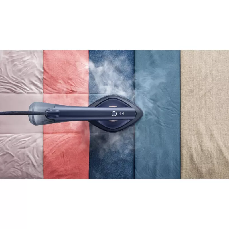Steam iron Philips GC213/50 with SteamGlide Plus soleplate, 1800 W, 2.5 m cord, StyleMat included