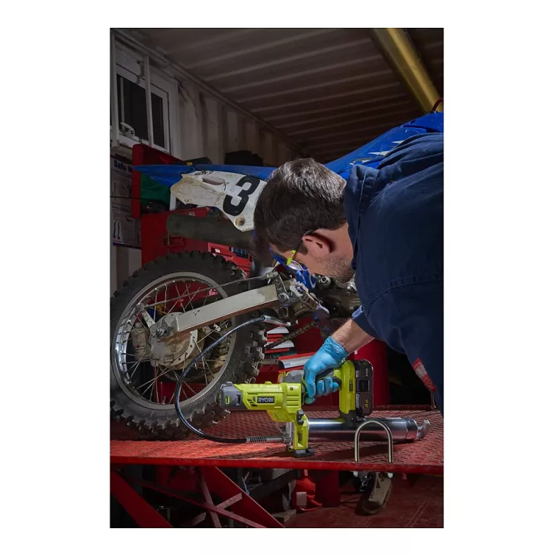 Battery powered grease gun R18GG-0 18V Ryobi (no b