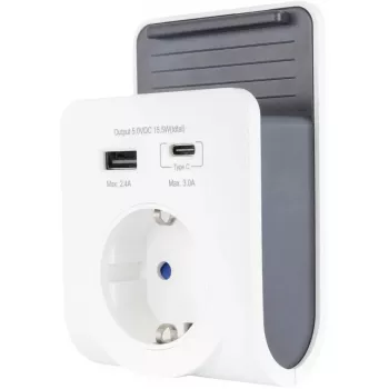REV USB charger with 240V socket, USB-A & USB-C, model 0020770112