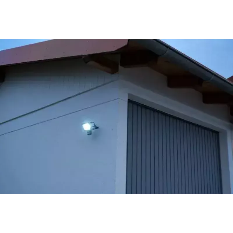 LED Floodlight Brennenstuhl JARO 3060 P 20W 2300lm 6500K with Motion Detector