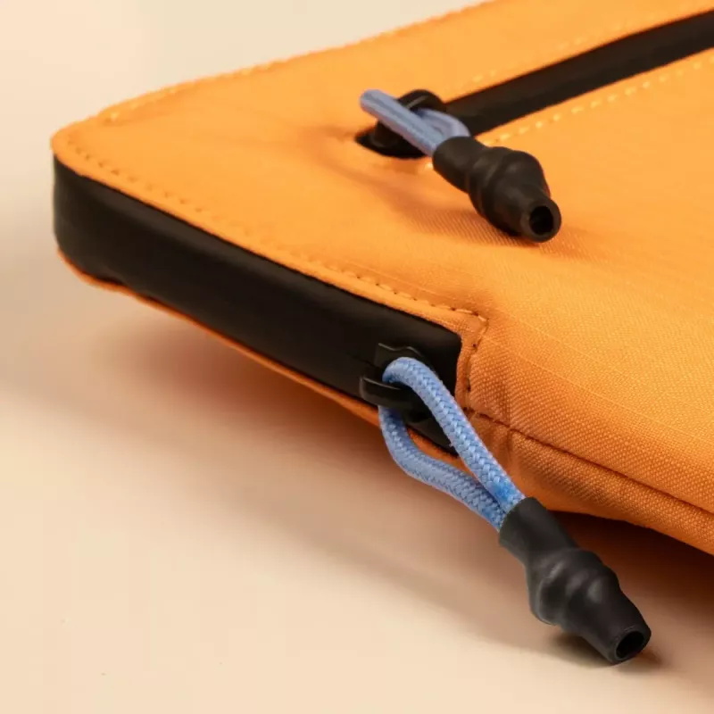 Sleeve case Native Union Ultralight Sleeve 35.6 cm 14 inch Orange