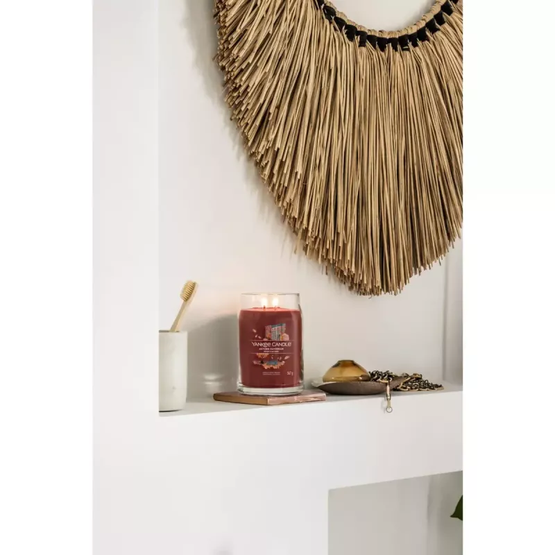 Wax Candle Yankee Candle 1743378E Red 157mm Height 9.3cm Diameter 567g