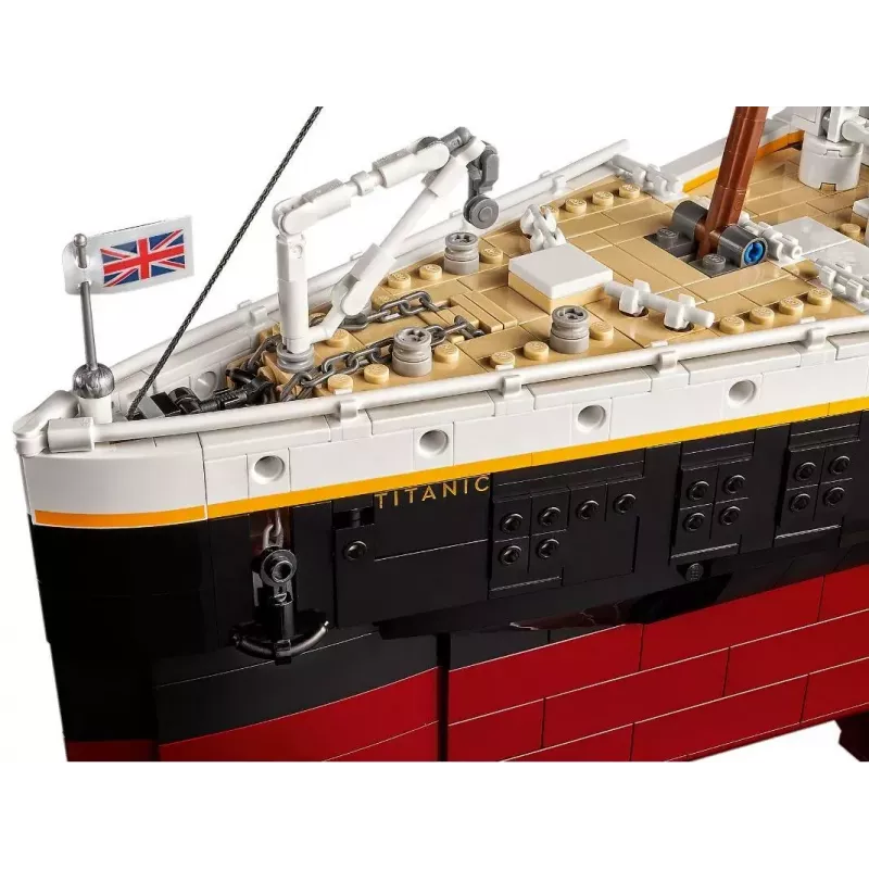 LEGO building set ICONS 10294 Titanic model replica — 9,090 pieces, 18+