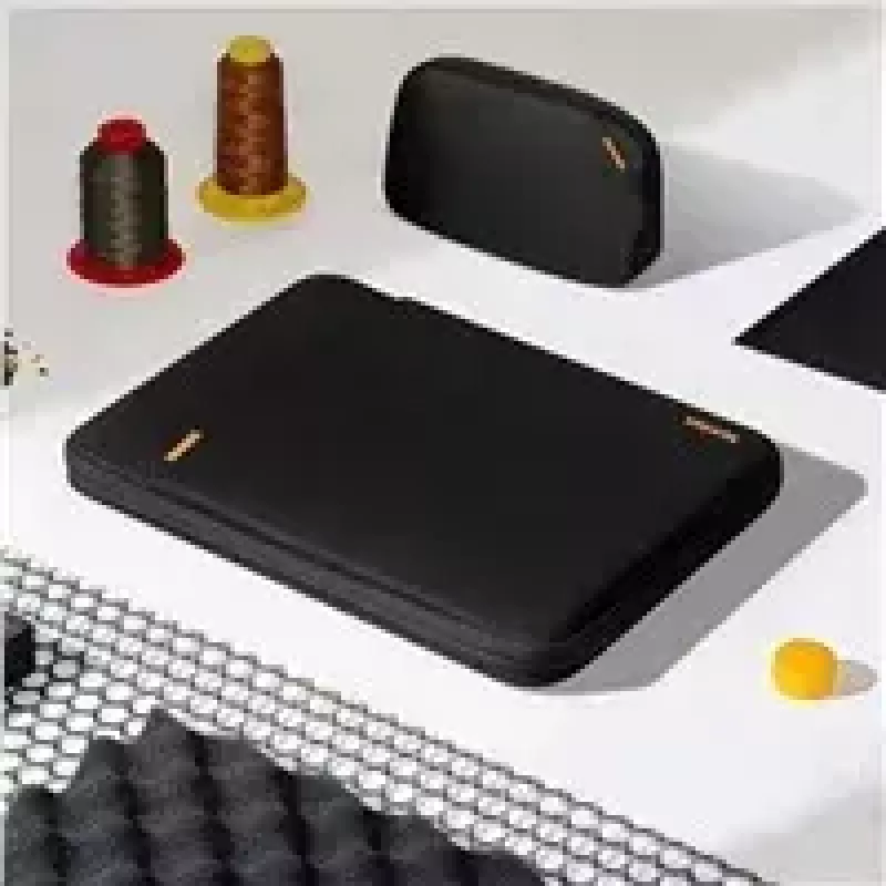 Sleeve Kit Tomtoc TOM-A13-C12D for 13 inch MacBook Pro/Air — black