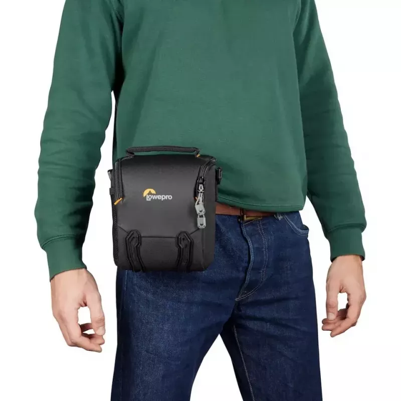 Beltpack case Lowepro Adventura SH 120 III Black Shoulder strap