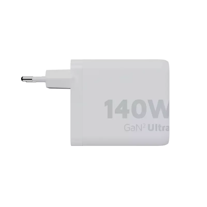 Xtorm 140W GaN² Ultra Wall Charger Indoor AC Universal 3 USB Type-C Fast Charging