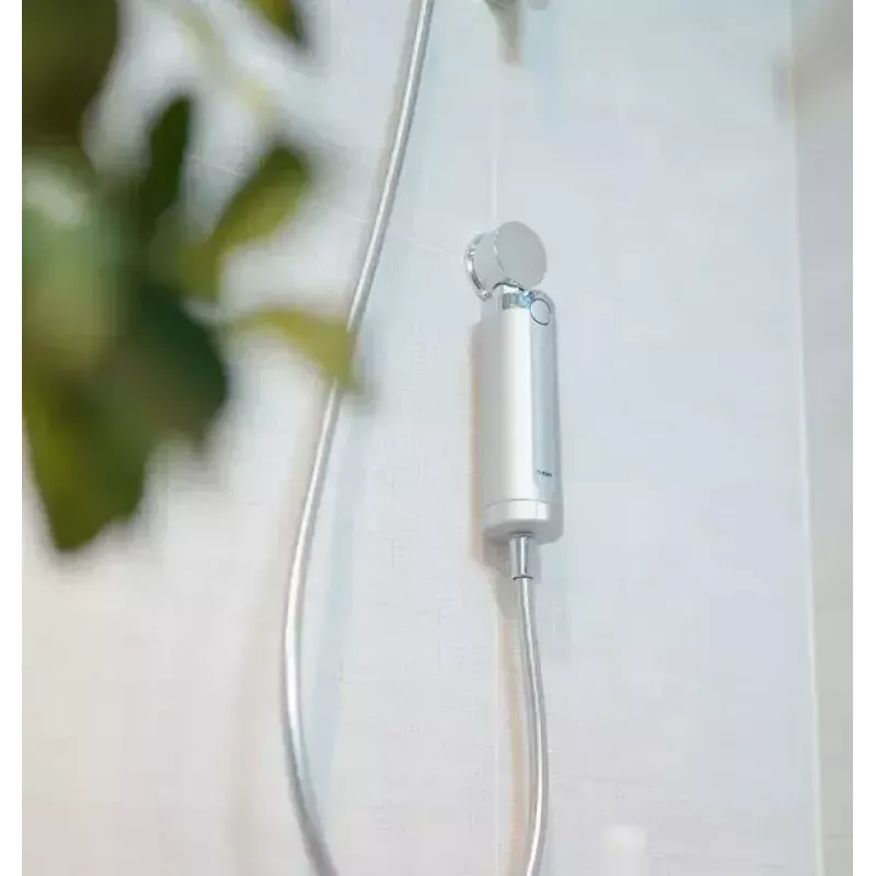 BWT Quick & Clean anti-limescale shower filter system, white