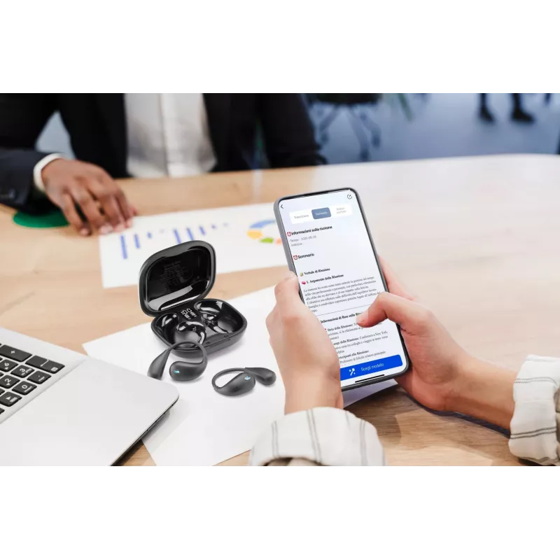 Cellularline Nebit – TWS Translator NEBIT TWS earbuds with real-time translation functionality. Elegant and intelligent, designed to break language barriers and support instant communication and transcription.