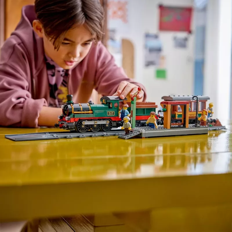 LEGO City 60511 Vintage Steam Train (575 pcs)