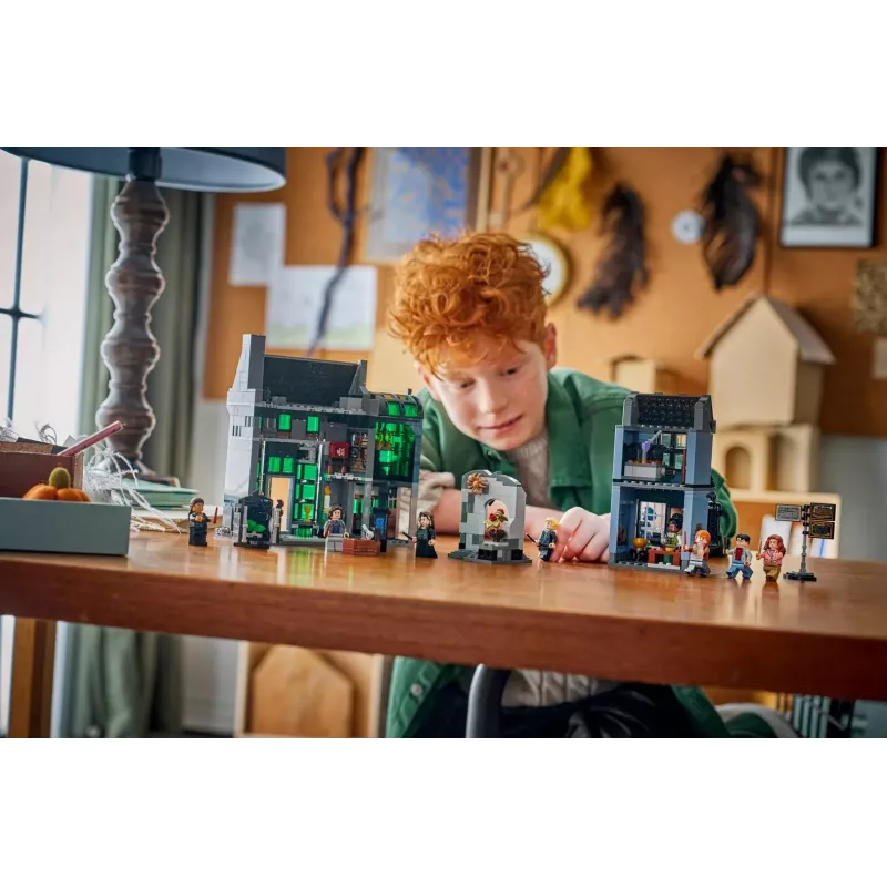 LEGO Harry Potter 76471 Knockturn Alley Wizarding Shops (788 pcs)