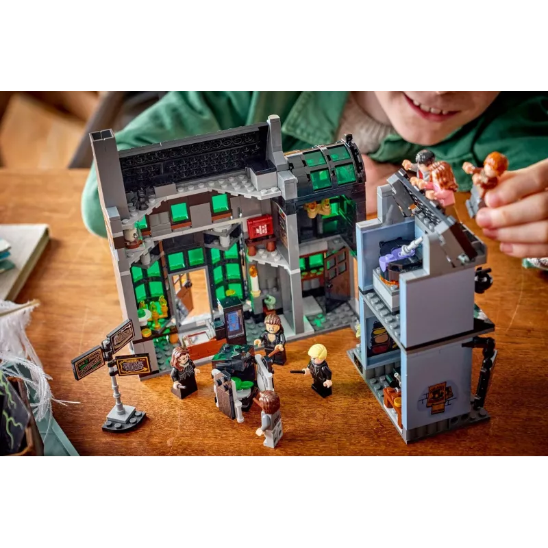 LEGO Harry Potter 76471 Knockturn Alley Wizarding Shops (788 pcs)