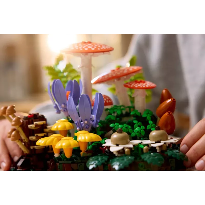 LEGO Botanicals 11505 Woodland Mushrooms (806 pcs)