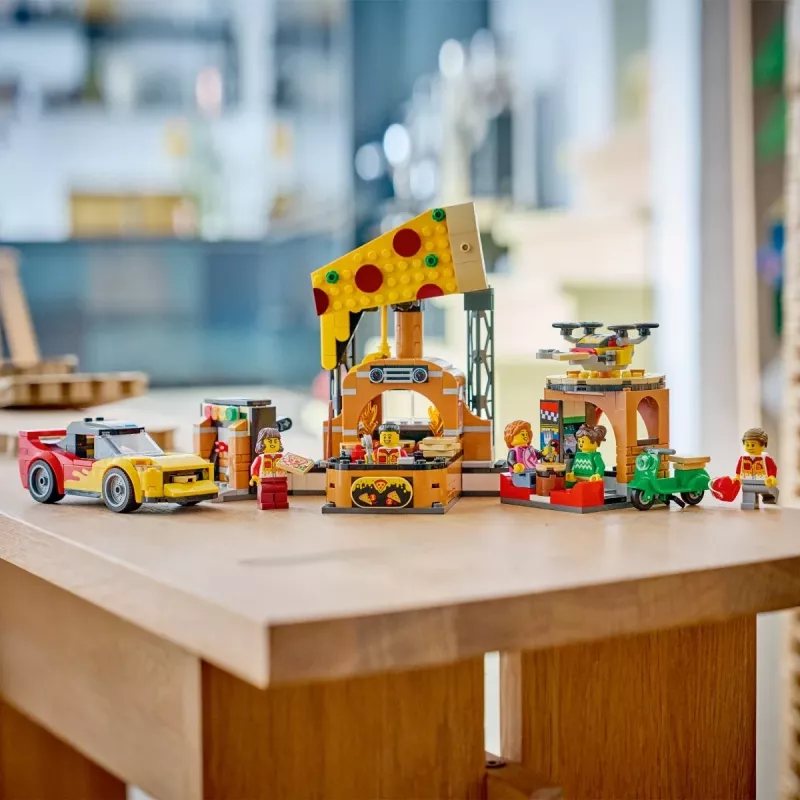 LEGO City 60496 Pizza Delivery Experience with Vehicles (494 pcs)