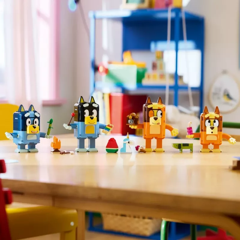LEGO Bluey 11217 Brick-Built Bluey Family (466 pcs)