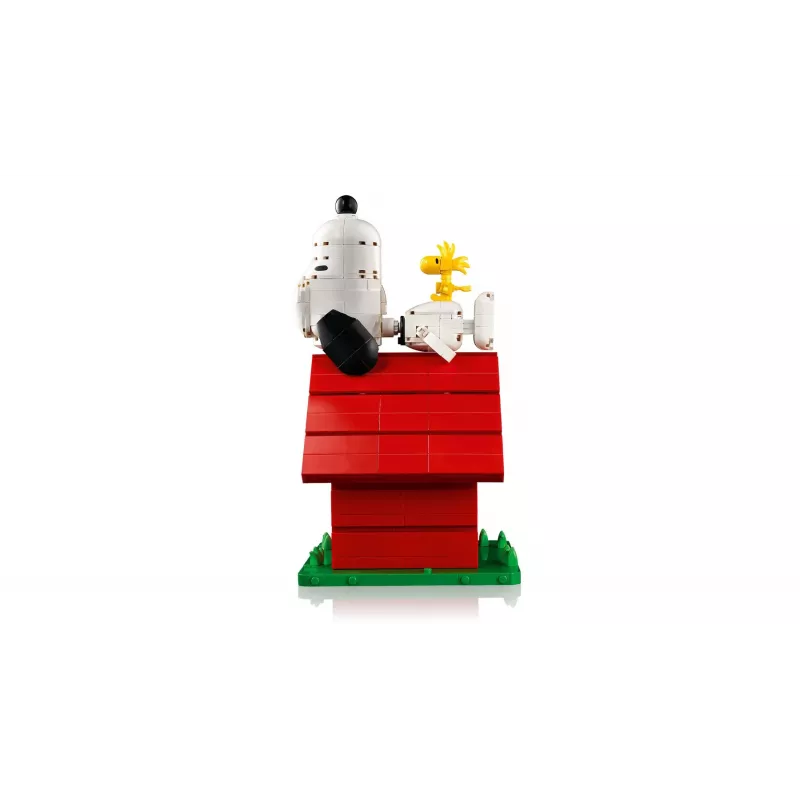 LEGO Ideas 21368 Peanuts Snoopy's Doghouse 1327-Piece Building Set