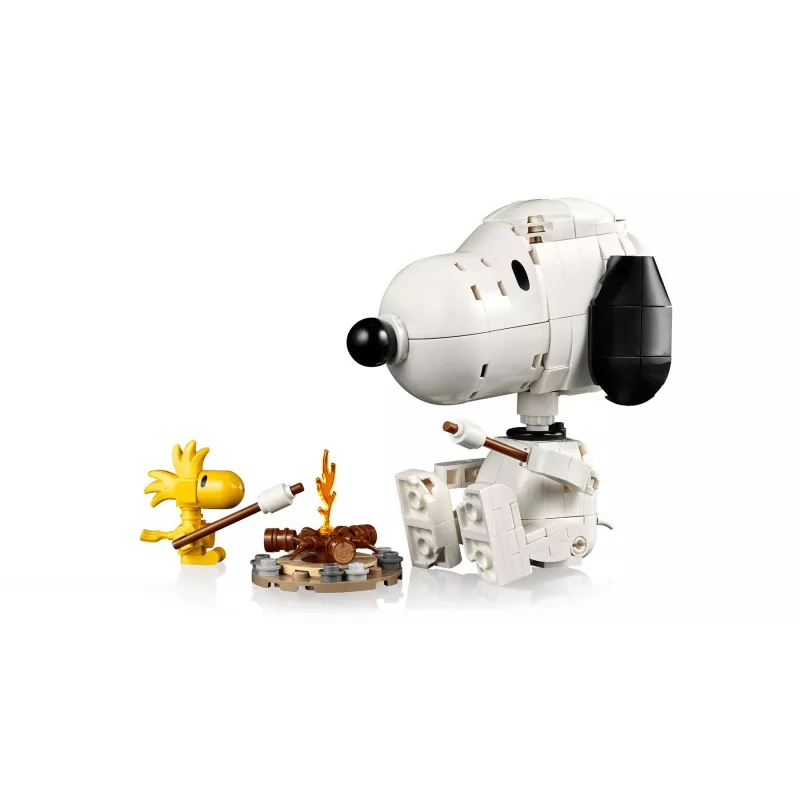 LEGO Ideas 21368 Peanuts Snoopy's Doghouse 1327-Piece Building Set