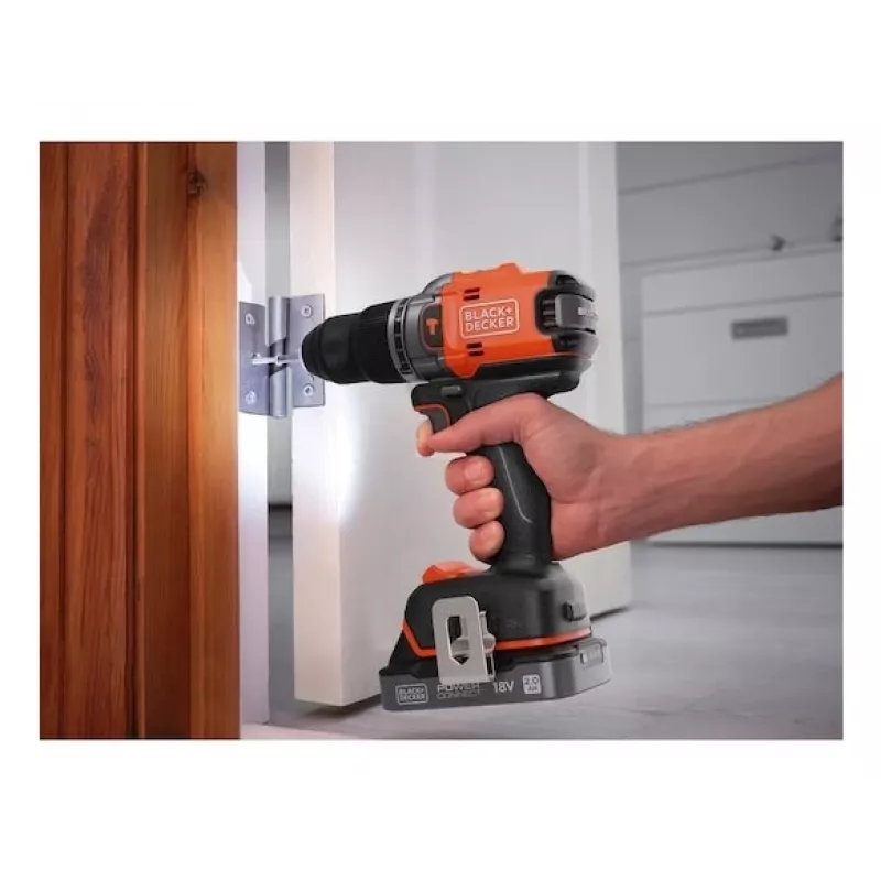 Black & Decker BLD683XN-XJ Corded Impact Drill 680W 13mm Keyed Chuck 0-3000 RPM Black/Orange