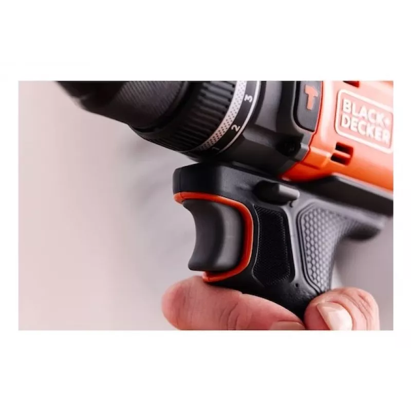 Black & Decker BLD683XN-XJ Corded Impact Drill 680W 13mm Keyed Chuck 0-3000 RPM Black/Orange