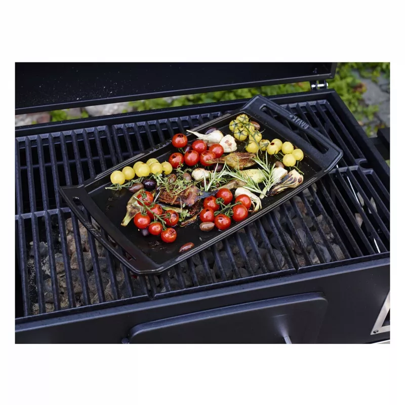 Staub Rectangular Cast Iron Roasting Pan with Lid, Black, Induction Compatible, 38 cm