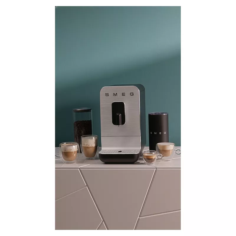 SMEG BCC11BLMEU Bean-to-Cup Coffee Machine with Steam Function, Matte Black