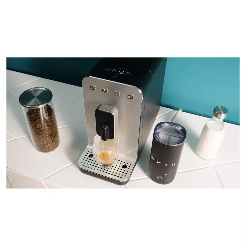 SMEG BCC11BLMEU Bean-to-Cup Coffee Machine with Steam Function, Matte Black