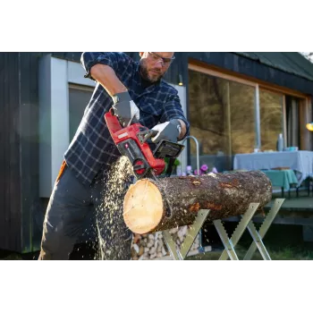 Einhell GE-LC 18/25 Li BL-Solo Cordless Chainsaw, Brushless Motor, 250 mm Bar, Soft Grip, Power X-Change (4600070)