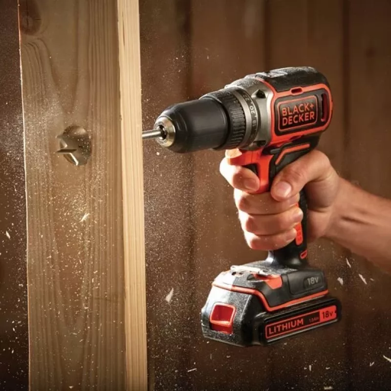 Black & Decker BL186KB-QW 18V Cordless Brushless Hammer Drill 1650 RPM (2x1.5Ah Batteries, Charger, Case)