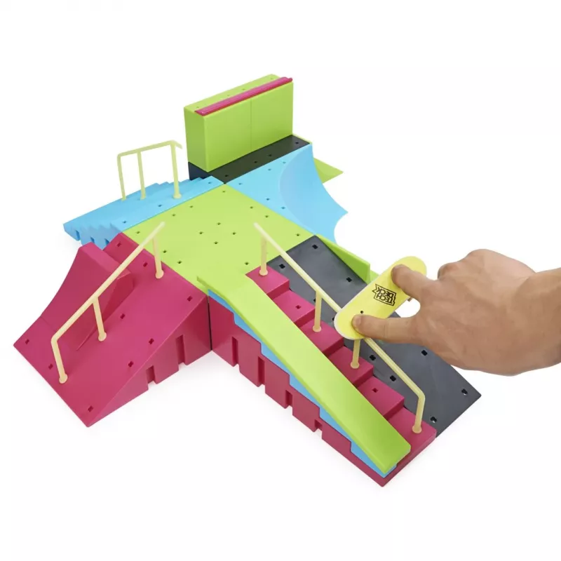 SPINMASTER Tech Deck Ramp X-Connect Neon Mega Park with Fingerboard